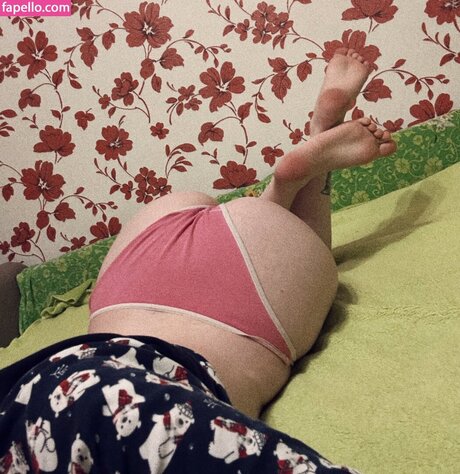 beezzz erotic actress archive