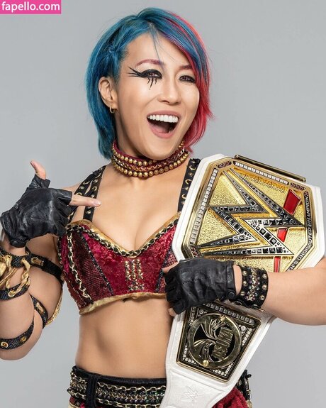Asuka WWE star perfect pictures