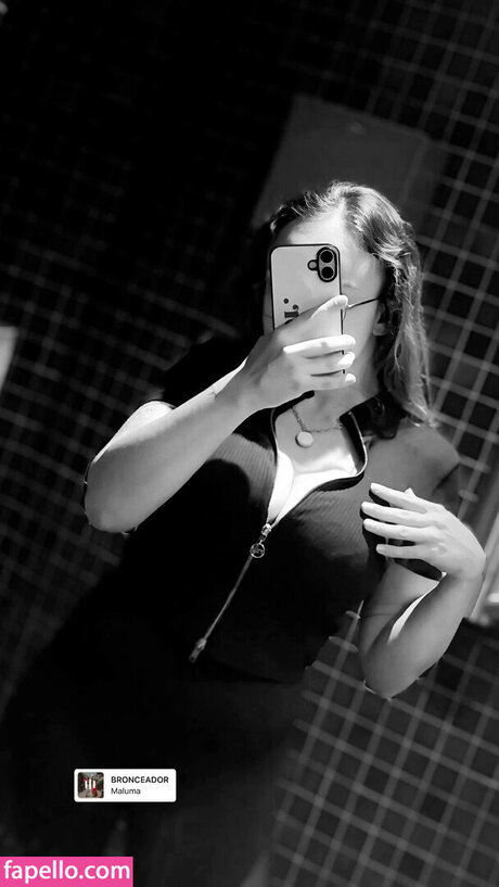 Oryvllmiee model top pic