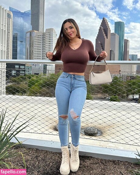 lababyfra exclusive star pics