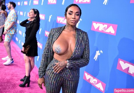 Sky Days nude actress picture