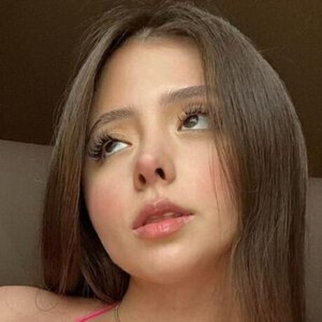 PuccaXoXo model beautiful picture