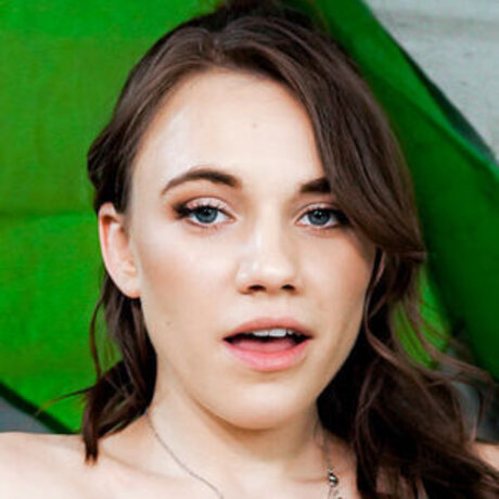 DadCrush pornographic model gallery