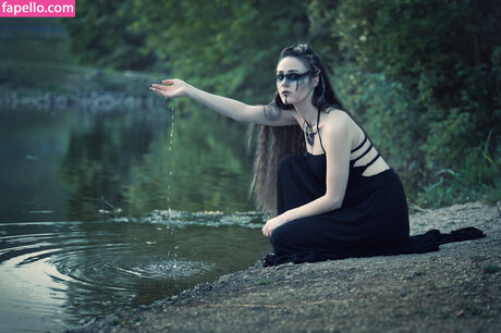 Jessthe Shire free star img