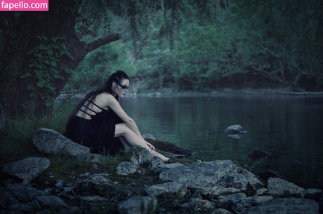 Jessthe Shire star hot picture