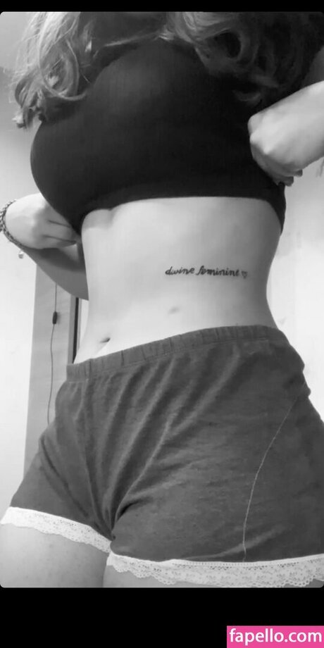 kritiii444 art model photos