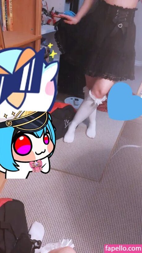 lunese me exclusive model photo