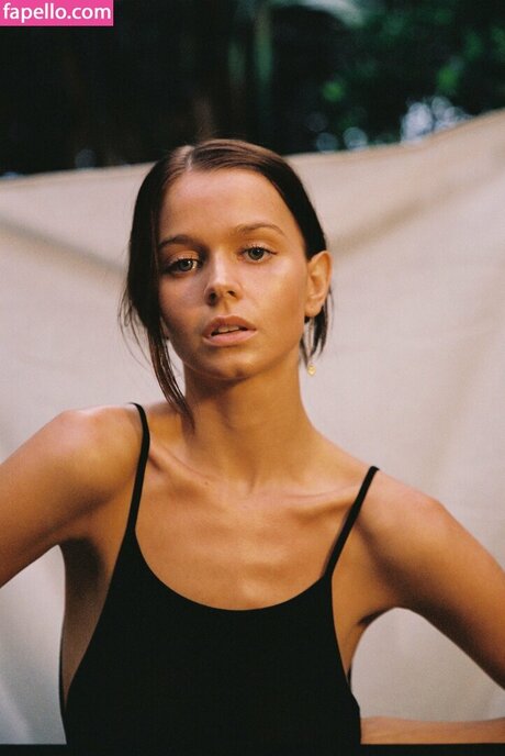 Chloe Campbell exclusive pornstar photos