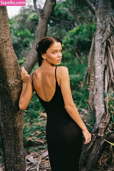 Chloe Campbell free star pic