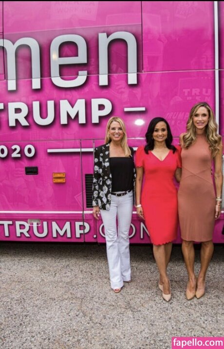 Pam Bondi model naked pic