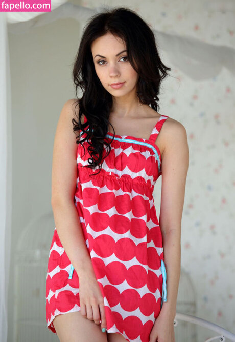 Sheri Vi adult model pictures