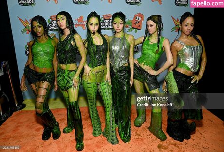 Manon Bannerman model pretty archive