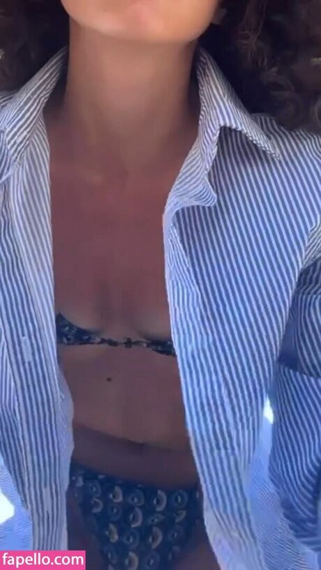 J lia Konrad nice actress galleries