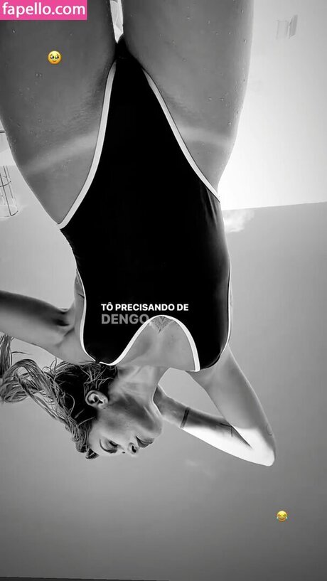 Clara Buarque art star img