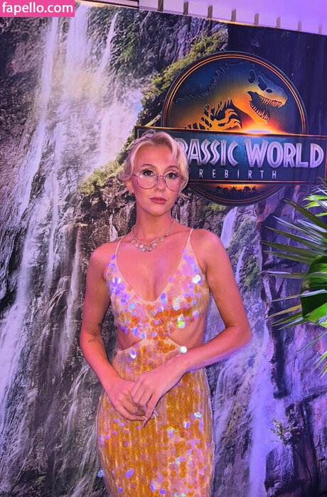 emwallbank nudes pornstar images