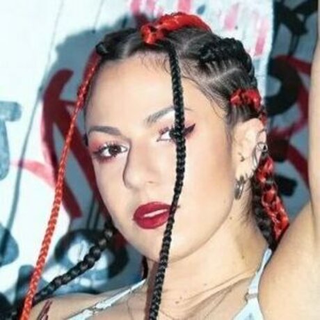 Thekla Kaischauri nudes star image