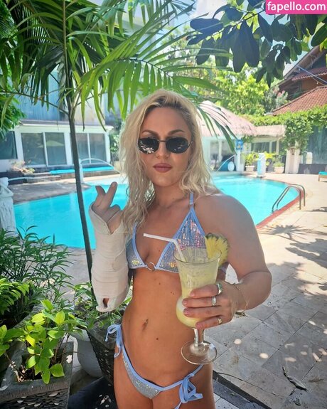 Thekla Kaischauri model art pics