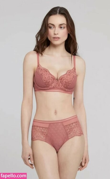 Charleen Weiss hot actress pictures