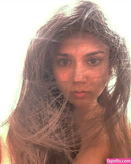 Anika Vishwanath perfect actress pictures