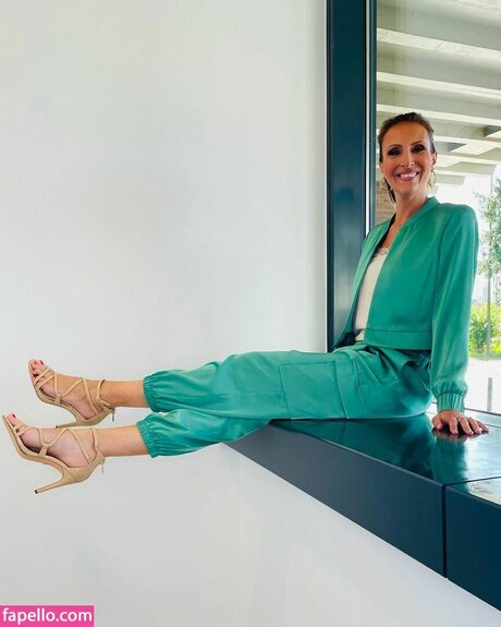 gay male onlyfans sexy nudes pics