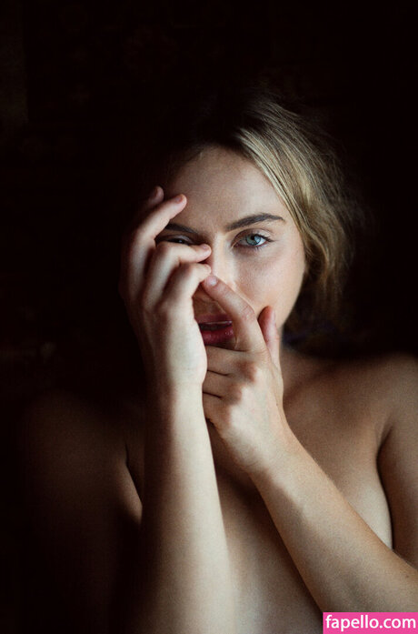 Charlotte Mckee star nude pic