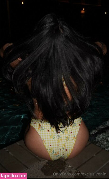 Nina Eastman exclusive model picture