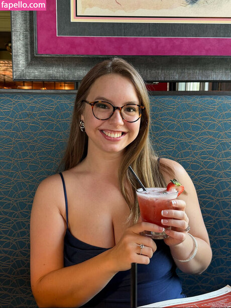 brookee tracy free actress photo