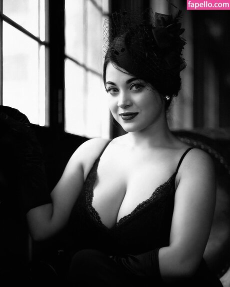 mumtahinaaa_ pornstar perfect pic