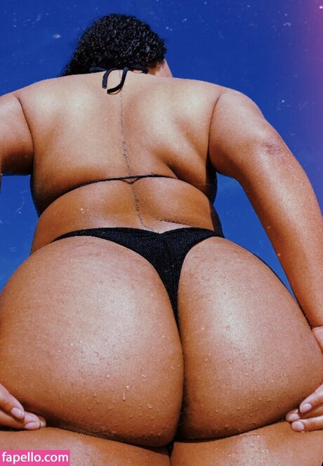 Melanadavids exclusive model gallery