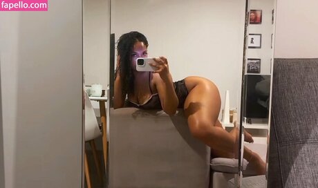 Melanadavids art star photos