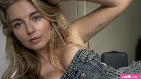 Mariska Stapel actress photos