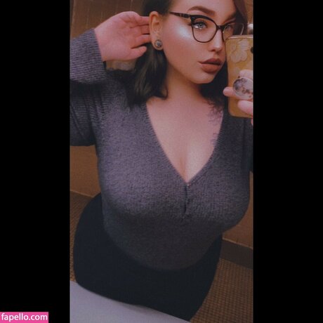 Girl Gooners porn star photo