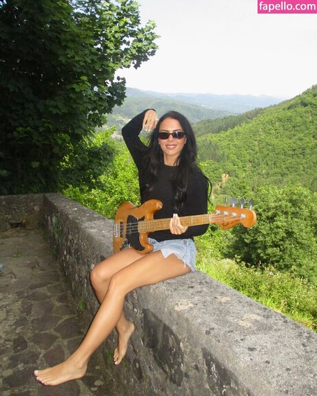 Kaeyra model gallery