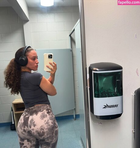 Kaliegh Robinson star perfect archive