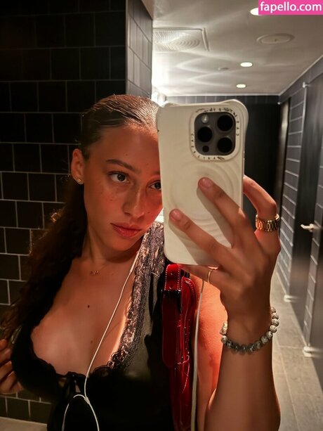 Kaliegh Robinson top model gallery