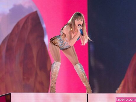 taylorswift beautiful actress image