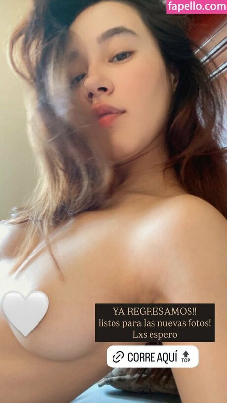 Nayvi D az beautiful actress image