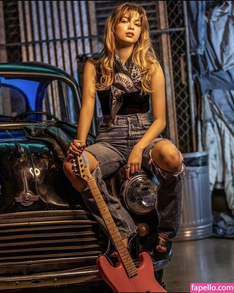 Nikki Hahn pornstar hd img