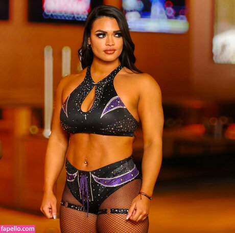 Nikki Blackheart pornstar pics