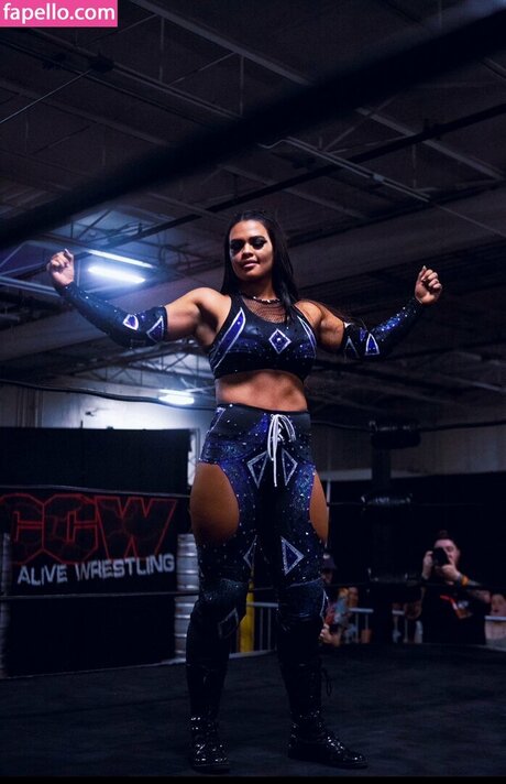 Nikki Blackheart naked star pictures