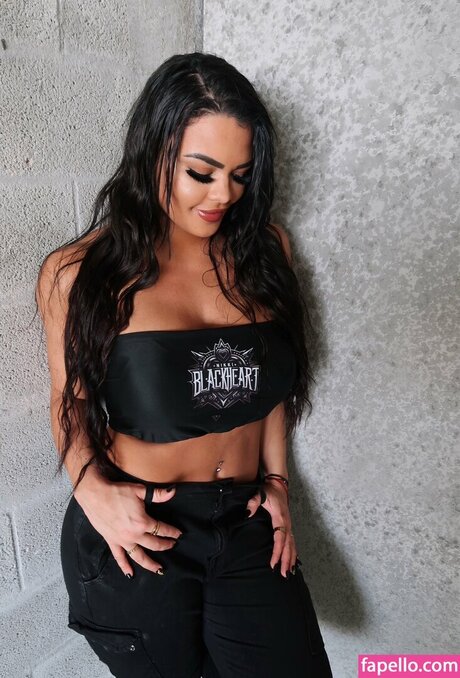 Nikki Blackheart pornstar free gallery