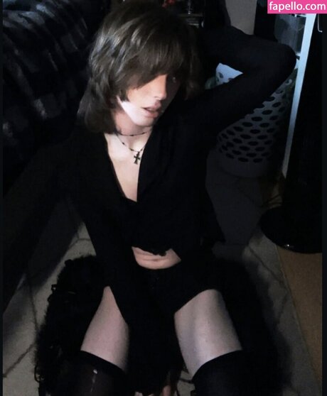 weirdrandomguy5 free model img