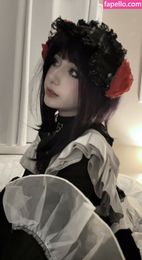 mewingava nude star photos