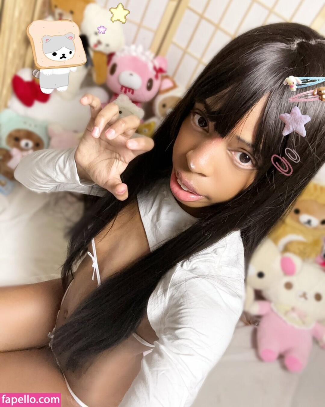 ShesnothingSpecial nude actress archive