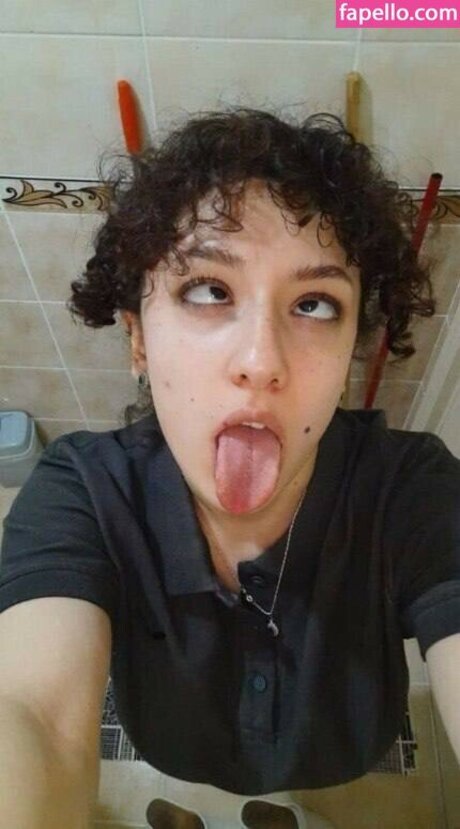 Ahegao model free archive