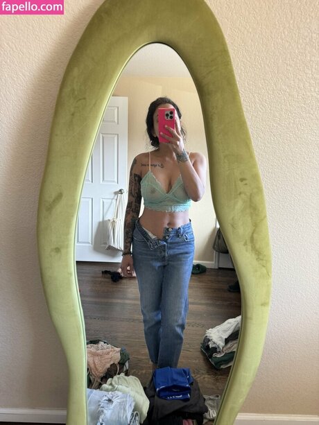 ughhjen naked actress gallery