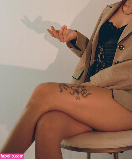 Aidan Noell sex model pictures