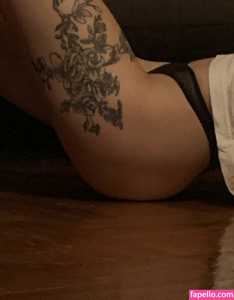 Aidan Noell model naked pic