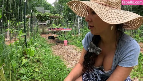 Getting Grounded With Jenna star art picture