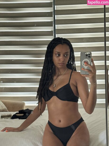 Chokescopio beautiful pornstar image